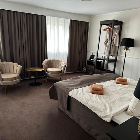 Godstedlund Bed & Breakfast Oster Ulslev Екстериор снимка